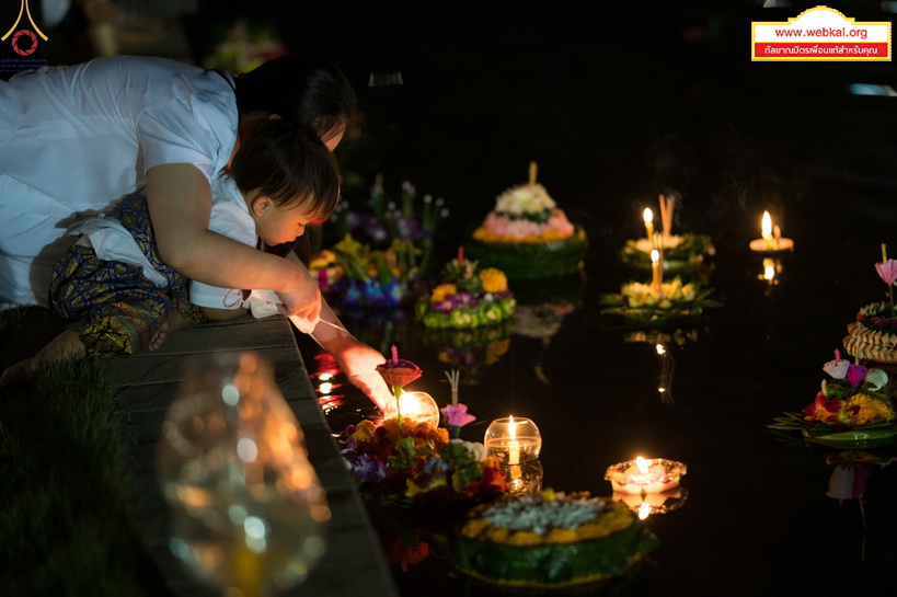 Loy%20kratong%20119.jpg