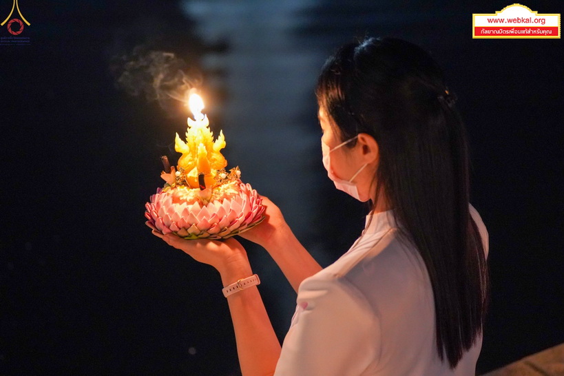 Loy%20kratong%20122.jpg