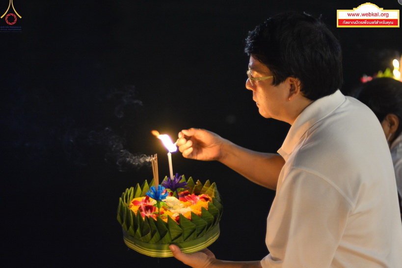 Loy%20kratong%20135.jpg