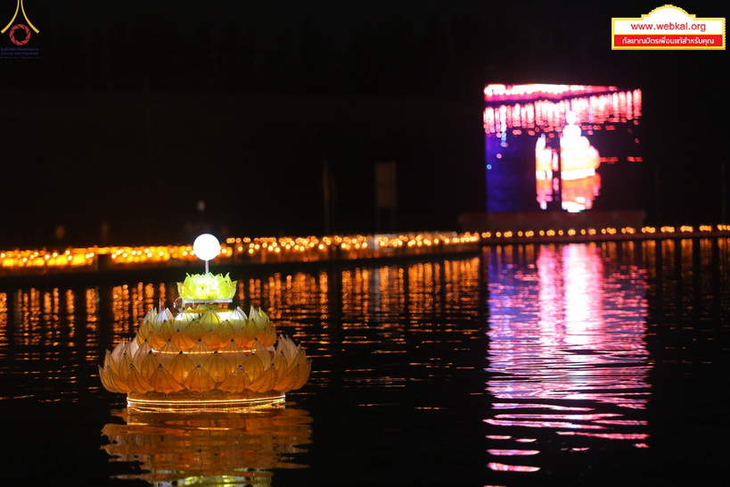 Loy%20kratong%20141.jpg