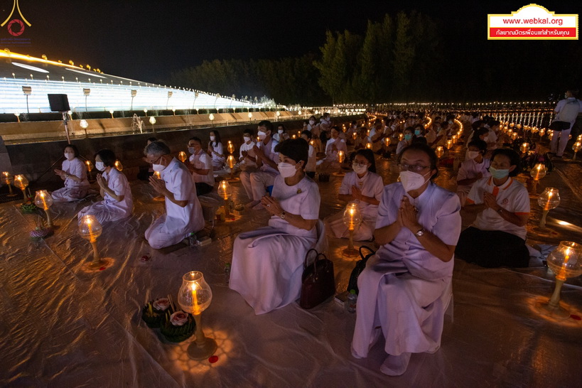 Loy%20kratong%20167.jpg