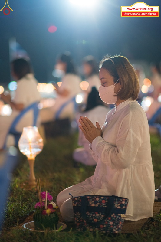 Loy%20kratong%20168.jpg