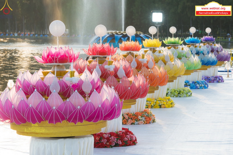 Loy%20kratong%20182.jpg