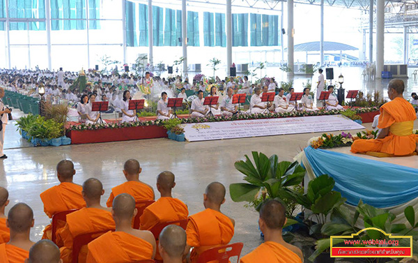 โครงการอุปสมบทหมู่ บูชาธรรม ๑๐๘ ปี  คุณยายอาจารย์ มหารัตนอุบาสิกาจันทร์ ขนนกยูง ครูผู้สืบสานวิชชาธรรมกาย   อบรมระหว่างวันที่ 2 มกราคม ถึงวันที่ 12 กุมภาพันธ์ พ.ศ. 2560