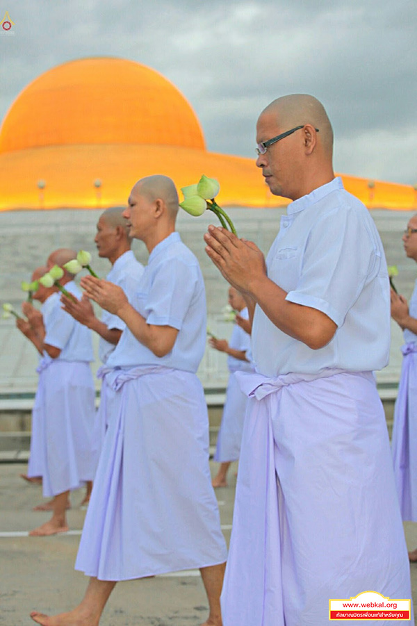 โครงการบรรพชาและอุปสมบทหมู่ ธรรมทายาท รุ่นฤดูร้อน พ.ศ.2560 อบรมระหว่างวันที่ 2 เมษายน - 7 พฤษภาคม พ.ศ. 2560 ( 36 วัน ) ณ มหารัตนวิหารคด 11 วัดพระธรรมกาย