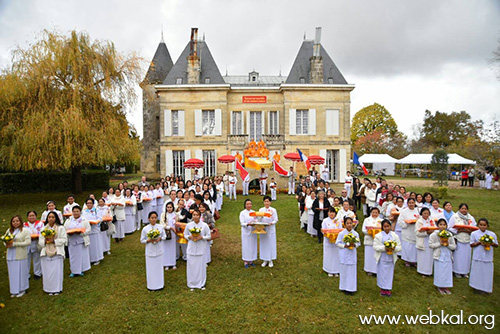 วารสาร , อยู่ในบุญธันวาคม , อานิสงส์แห่งบุญ , นิตยสาร , หนังสือธรรมะ , วัดพระธรรมกาย , ข่าวบุญต่างประเทศ